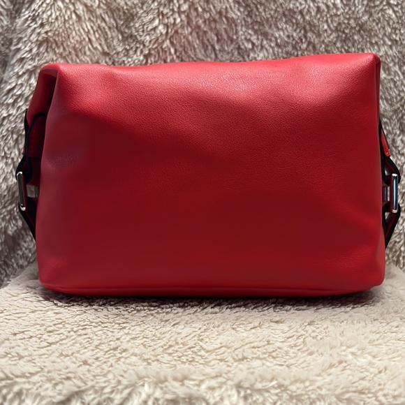 KENDALL + KYLIE Make up bag - Picture 4 of 9